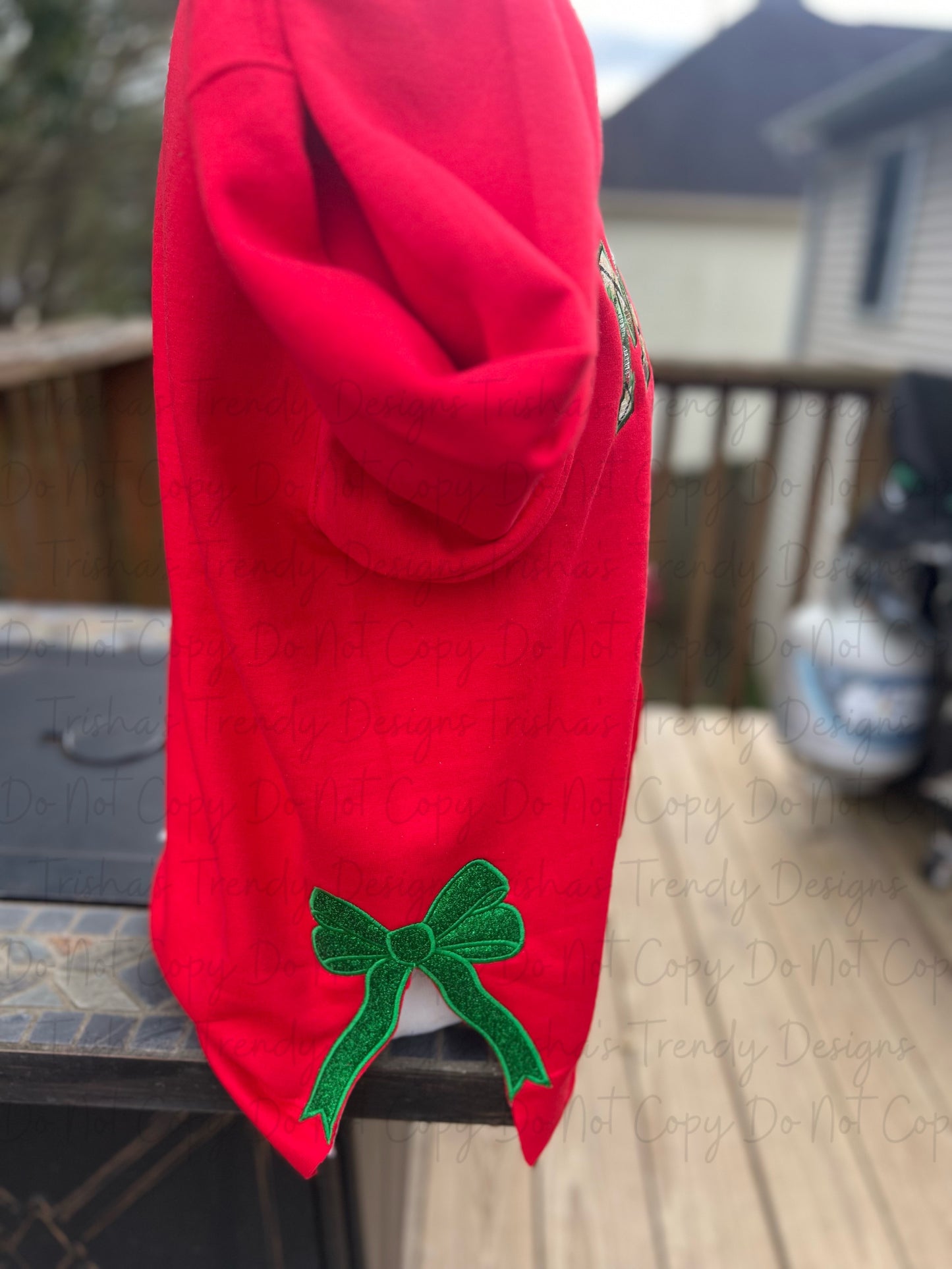 Merry Bow embroidered side split long sleeve or sweatshirt