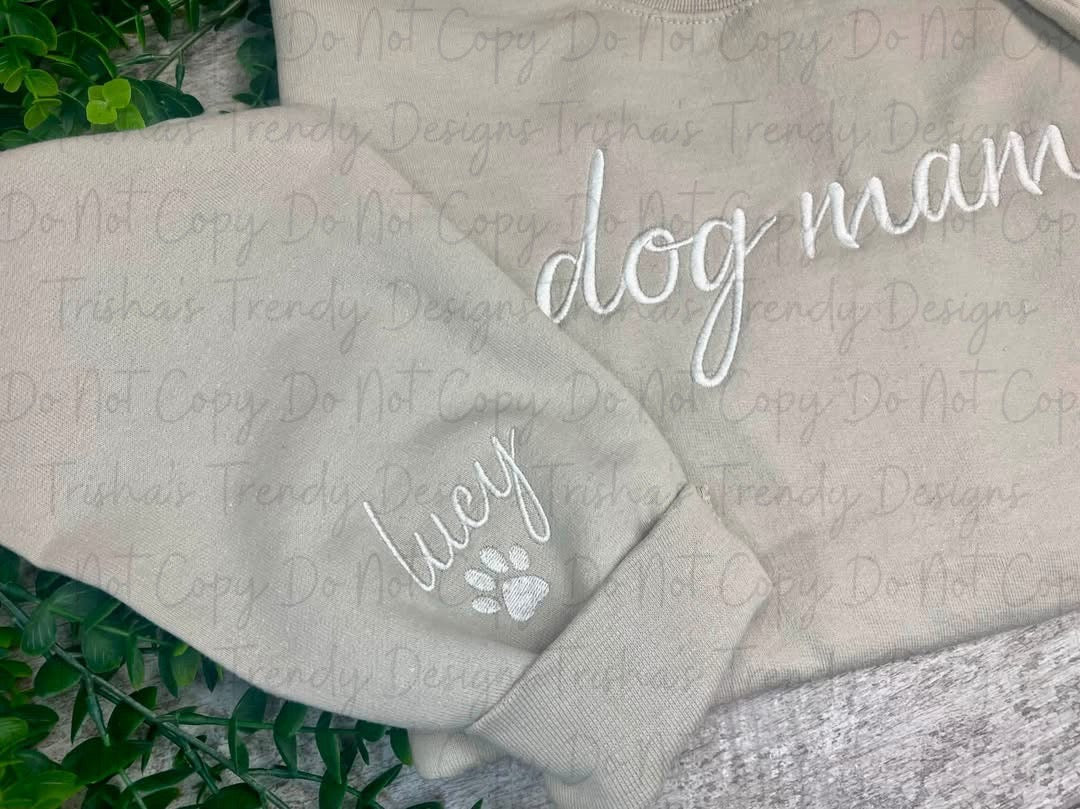Dog Mom appliqué