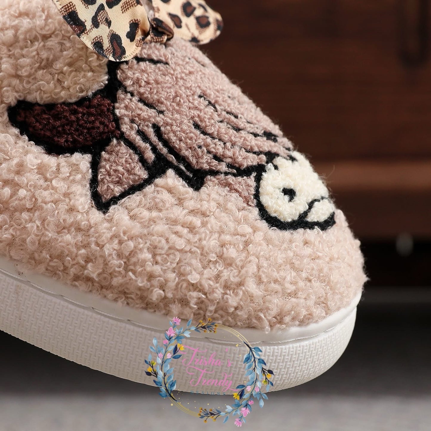 PREORDER: Highland cow with leopard bow slippers