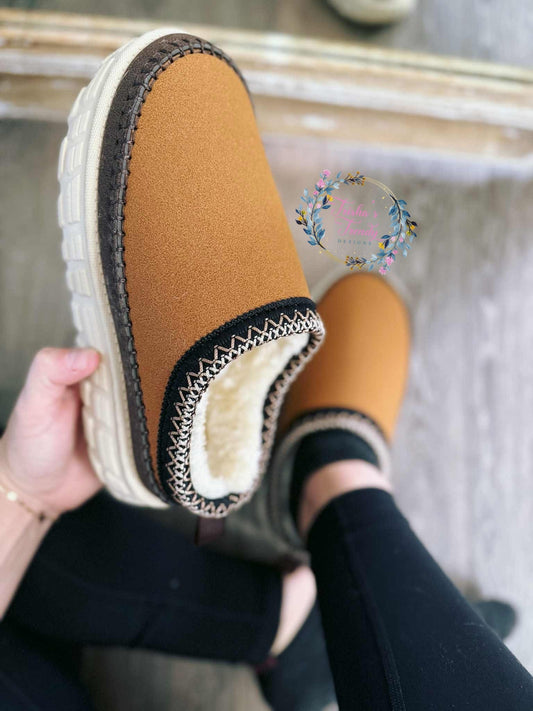 PREORDER: Margo slip ons