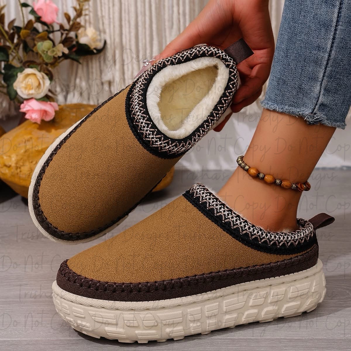 PREORDER: Margo slip ons