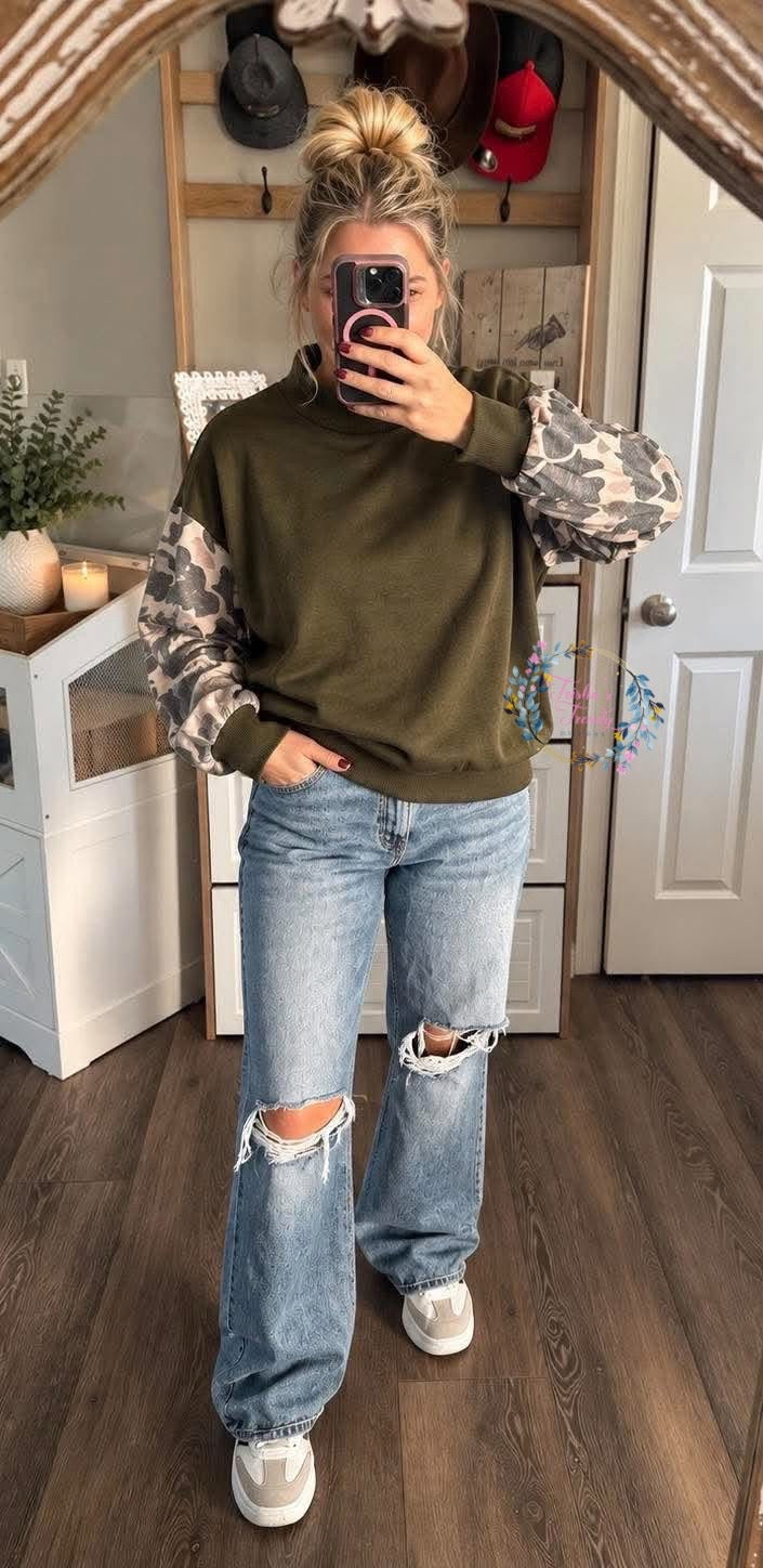 PREORDER: The Briarwood Camo Pullover