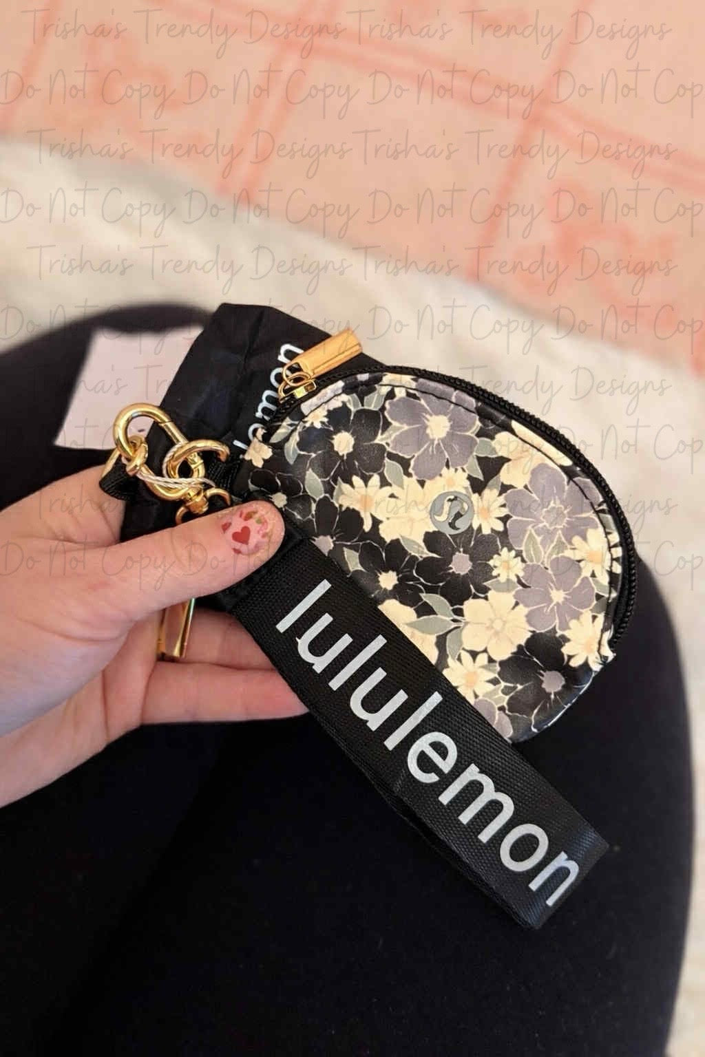 PREORDER:FLORAL WRISTLET