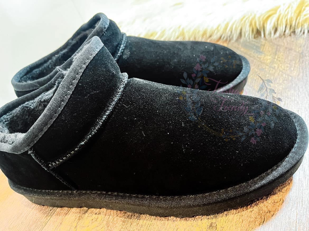 Preorder: Faux Fur Lined Shortie Boots